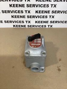 Appleton Electric Snap Switch EDSC175F13 - Picture 1 of 4
