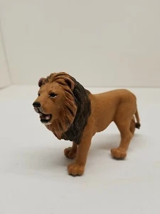 Safari Ltd MALE LION Adult Animal Wildlife Figure 2010 - Picture 1 of 10