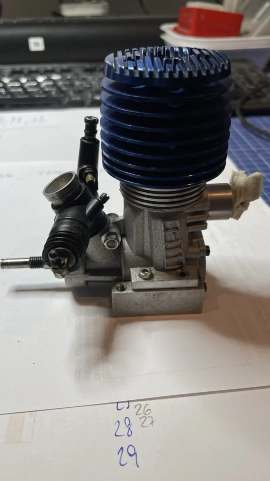 Motori vintage scala 1/8 e 1/10 pista e Offroad - Immagine 1 di 4