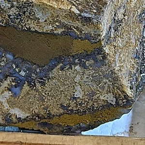 Sagenite agate rough. Beautiful blue and yellows, needles. 2LBS 12.6oz. - Picture 1 of 24