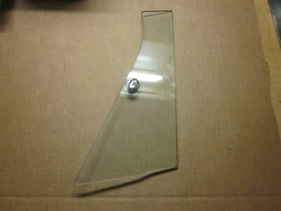 Cristal ventana ventilación Chrysler Corp. alrededor de principios de los 60 Foto 1 de 4