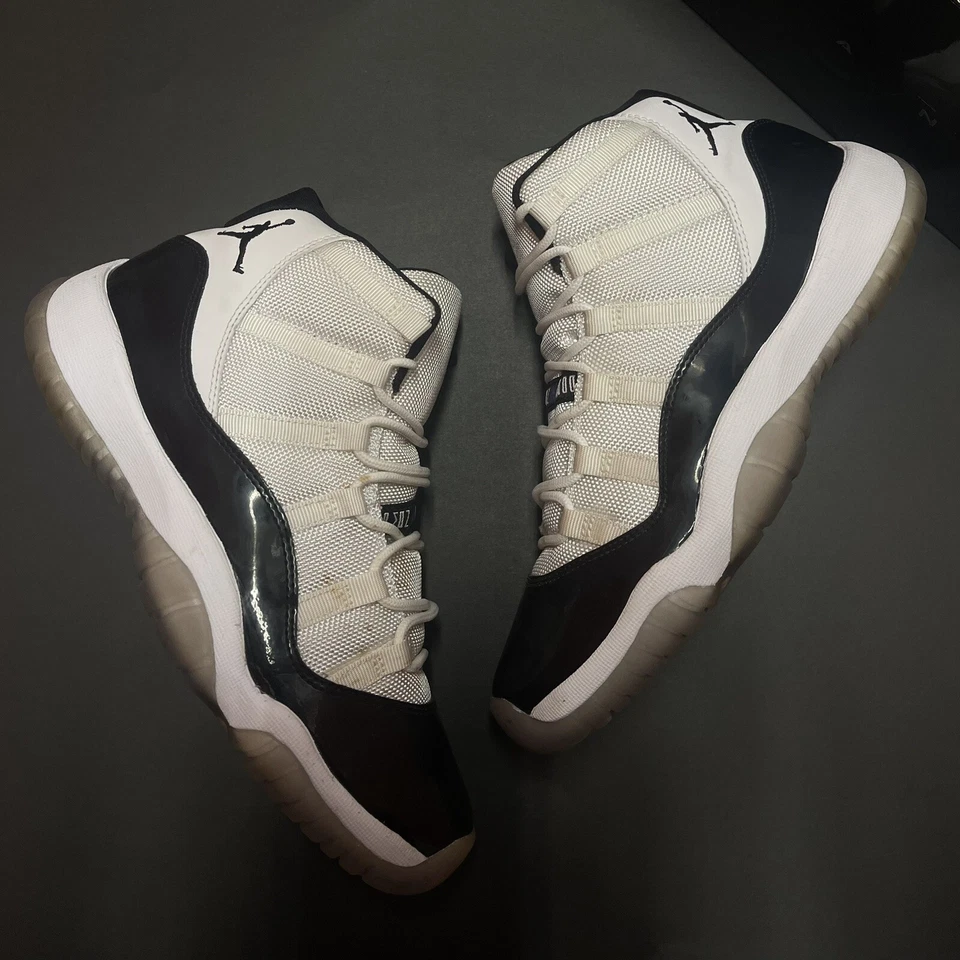 Sz. 7Y Nike Air Jordan 11 Retro Concord 378038-107 WHITE/BLACK-DARK CONCORD Foto 1 de 4