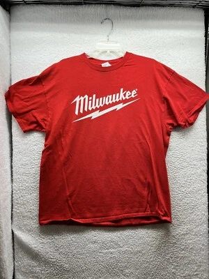Milwaukee 工具衬衫男式 XL 超大号红色短袖 NECA 学徒 — 第 1/4 张图片