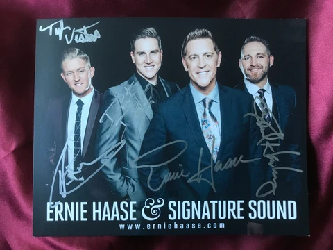 Autographs ERNIE HAASE & THE SIGNATURE SOUND - handsigned by ALL-Happy People Cover
