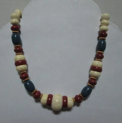 Collar Avon "Verano Indio" Crema/Azul/Marrón/Dorado Cuentas  Foto 1 de 4