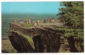 Menschen LIEBHABERSPRUNG Rock Stadt Gärten Aussichtspunkt Berg Tennessee Postkarte TN - Bild 1 von 2
