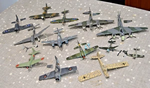 12 Vintage Airfix and Revell 1/72 WWII model aircraft lot. + 2 Unknown scale. - Picture 1 of 20