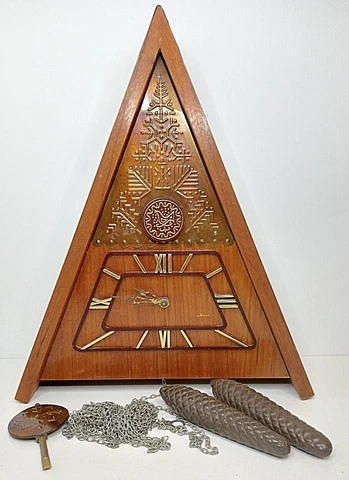 MAYAK MAJAK Cuckoo Wall Clock Vintage Deco Collectible USSR Soviet Wood Ukraine Cover