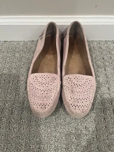 UGG Clair Pink Suede Round ToeMoccasin Loafer Flats Women Size 6.5 Runs Small - Picture 1 of 5