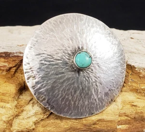 Concho Navajo Vintage Redondo 1 3/8" Martillado Plata y Turquesa Botón Único - Imagen 1 de 4