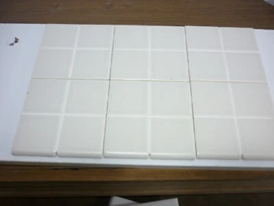 Lote de 6 piezas de azulejos de cerámica American Olean 4,25" x 4,25" puntaje Bullnose color crema? Foto 1 de 4