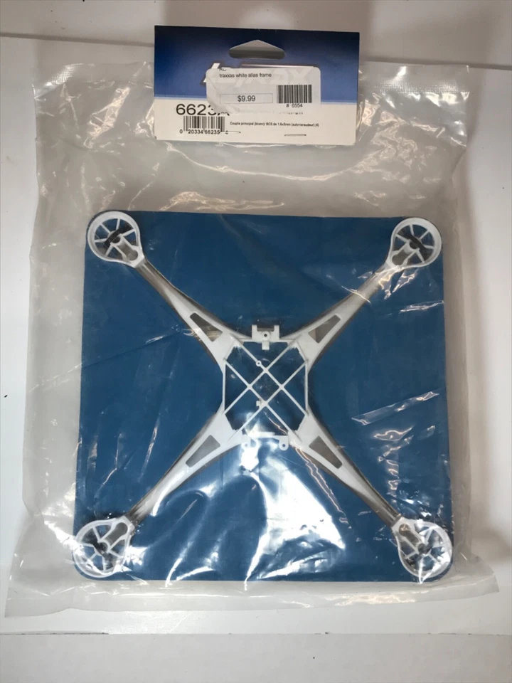 RC TRAXXAS LATRAX #6623A White Alias Frame From Mid America - Image 1 of 1