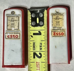 Vintage 1950's Plastic ESSO Gas Pump Salt & Pepper Shakers No Bottom On 1 - Picture 1 of 9