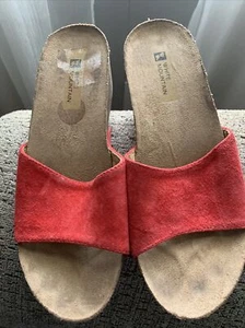 Damen-Sandalen White Mountain Leder Obermaterial offene Zehenpartie Keilabsatz Größe 7 rot gebraucht, in einwandfreiem Zustand - Bild 1 von 12