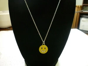 Necklace Silver Tone 18" Grinning Emoji Yellow Face - Bild 1 von 4
