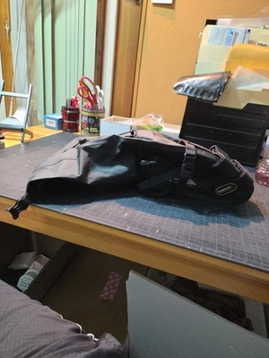 RHINOWALK 10L waterproof bicycle saddle bag Backloader Saddle Seat Bag Black  - Image 1 of 4