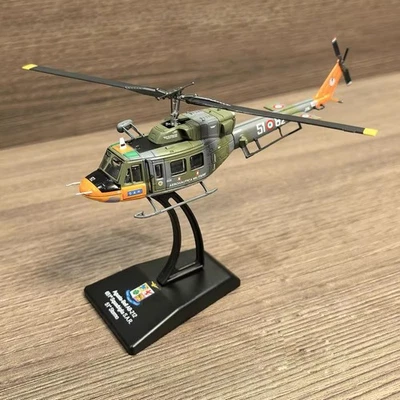 1:100 Modello Militare Diecast Italiana Agusta-Bell AB.212 Elicottero Collezione - Immagine 1 di 4