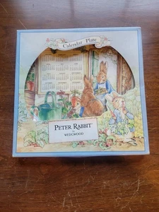 Wedgwood Peter Rabbit Kalenderteller 2001 originalverpackt Made in United Kingdom - Bild 1 von 11