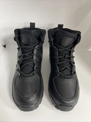 NEW Nike Kids Boys Athletic Outdoor Boots BQ5373-001 Triple Black Size 2Y - Image 1 of 4