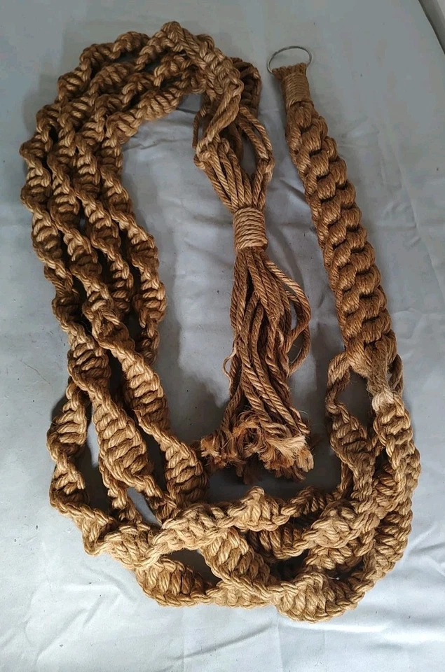 Colgador de macramé para plantas colgantes grande vintage hecho de material de cuerda pesada 100" Foto 1 de 4