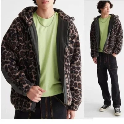 🆕 Urban Outfitters Men's Brown Leopard Fleece Hooded Jacket - Image 1 of 4