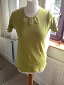 Isle Size 10-12 Green Top 100% Cotton Short Sleeve Oval Detail VGC - Picture 1 of 5