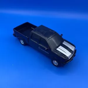 Ertl John Deere Extended Cab Pickup Truck Farm Model Car Diecast & Plastic - Picture 1 of 7