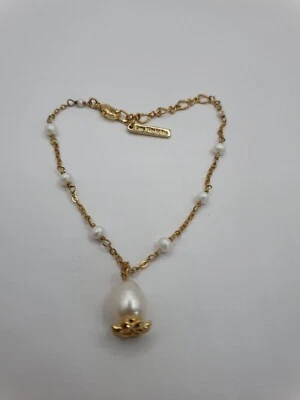 Brazalete de perlas cultivadas enchapadas en oro de 18 quilates Les Néréides Foto 1 de 4