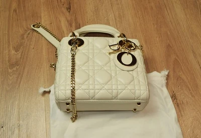 Christian Dior Dama Dior Bolso Blanco Cannage Edredón Piel de Cordero Mini Foto 1 de 4