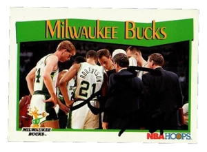 Tarjeta de aros de la NBA firmada por Ernie Grunfeld "Milwaukee Bucks" - Imagen 1 de 2