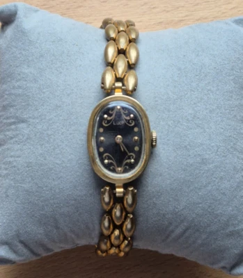 Viga de reloj para mujer soviética rusa vintage con piedras preciosas mecánica  Foto 1 de 4