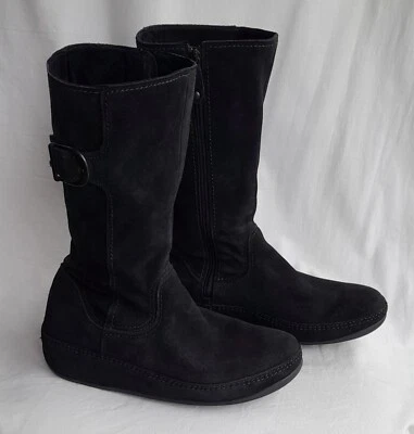 BOTAS FITFLOP HOOPER ALTAS TALLA 8/42 AZUL MARINO GAMUZA HASTA LA RODILLA CREMALLERA EN MUY BUENA CONDICIÓN ENVÍO Y DEVOLUCIÓN GRATUITOS Foto 1 de 4