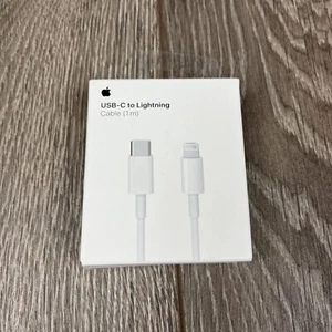 Genuine Apple A1739 2m USB-C to USB-C Charging Cable Cord Lead - VGC (MLL82AM/A) - Picture 1 of 2