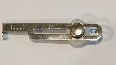 GENUINE SINGER SEAM GAUGE 161172 FOR SINGER 6268, SERIES 400 600 700 A3.2 - Image 1 of 3