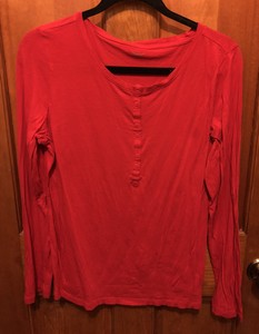 gap inspired red t shirts