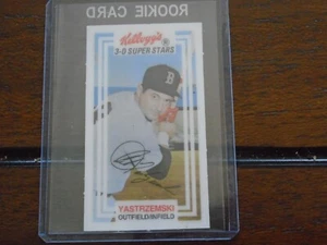 Carl Yastrzemski  Kellogg's Baseball 3-D Super Stars card 1983 # 36 - Picture 1 of 2