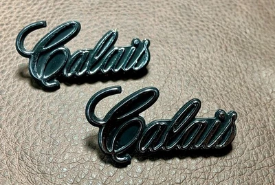 Placas de identificación de pilar Oldsmobile Calais C Foto 1 de 4