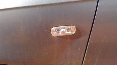 Corner/Park Light Side Marker Fender Mounted Fits 02-08 Audi A4 OEM - Image 1 of 4
