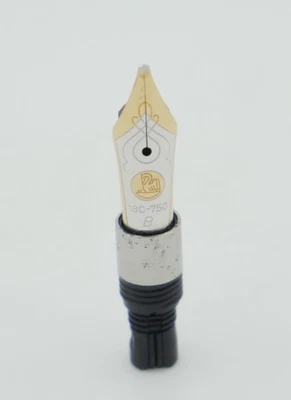 Pelikan M300/320 18ct Gold Fountain Pen Nib Unit - Broad Oblique Point - Image 1 of 4