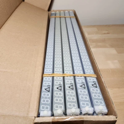 Box of 250 Broadcom Avago HDSP-B05G LED Displays 4-Digit Green - Image 1 of 4