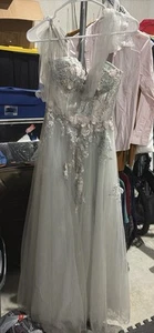 GB Gray/Sage green Prom Dress with flowers size 5 - Picture 1 of 4