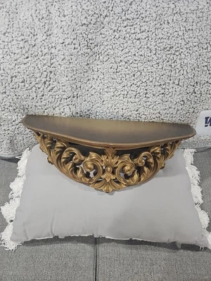 Prateleira de parede vintage Turner Hollywood Regency grande prateleira de parede dourada ornamentada  - Imagem 1 de 4