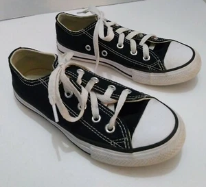Zapatos Converse niños talla 13 negro/blanco libre de humo hogar excelente estado  - Imagen 1 de 6