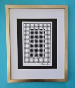 VICTOR VASARELY + SIGNED GEOMETRIC ABSTRACT PRINT FROM 1970 + NEW FRAME 14x11in. - Picture 1 of 3