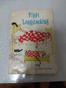 Pippi Longstocking by Astrid Lindgren TX215 Vintage Scholastic Book Services PB - Picture 1 of 3