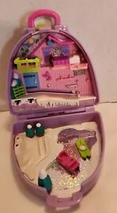 Vintage RARE 1996 POLLY POCKET "SNOW MOUNTAIN SKI LODGE" Bluebird Compact Case j - Picture 1 of 4