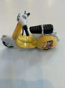 3 Wheel Pull Back Scooter Toy Vespa - Picture 1 of 3