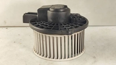 Ventilador calentador motor Mazda 6 2010 HB111D65102 diésel 120 kW ROB48938 Foto 1 de 4