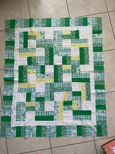 Neu Baumwolle Schmetterling QUILT TOP 44" x 52", Schoß/Krippe - Bild 1 von 5