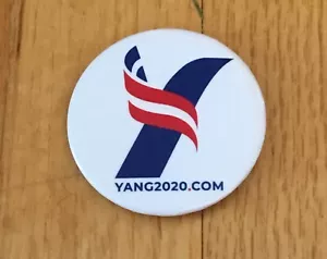 Andrew Yang Humanity First Official 2020 President Campaign Button Pin White - Bild 1 von 1